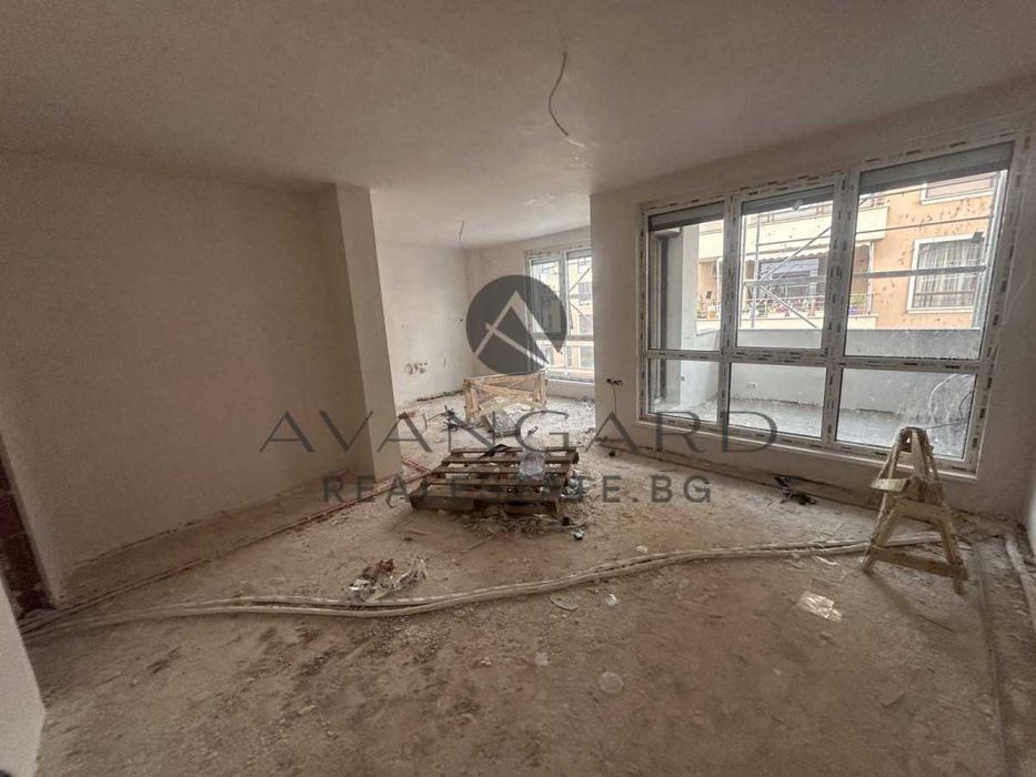 Продава се Тристаен апартамент в Пловдив, Христо Смирненски - 101 кв.м за 1510 €/кв.м - Снимка #1