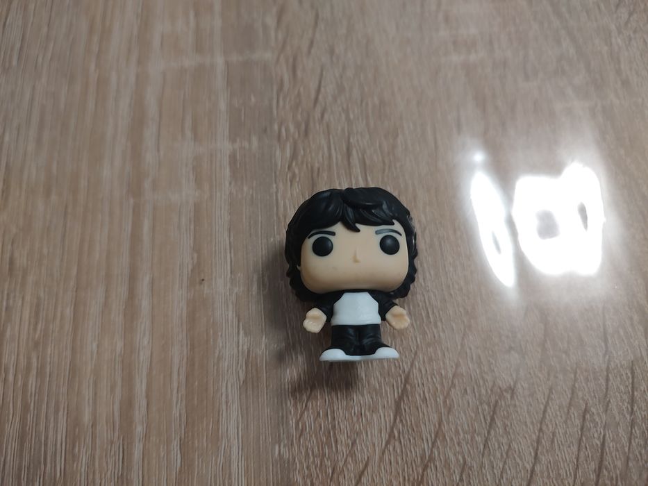 Човечета stranger things: Nensy, Steve, Max, eleven , robin  и други