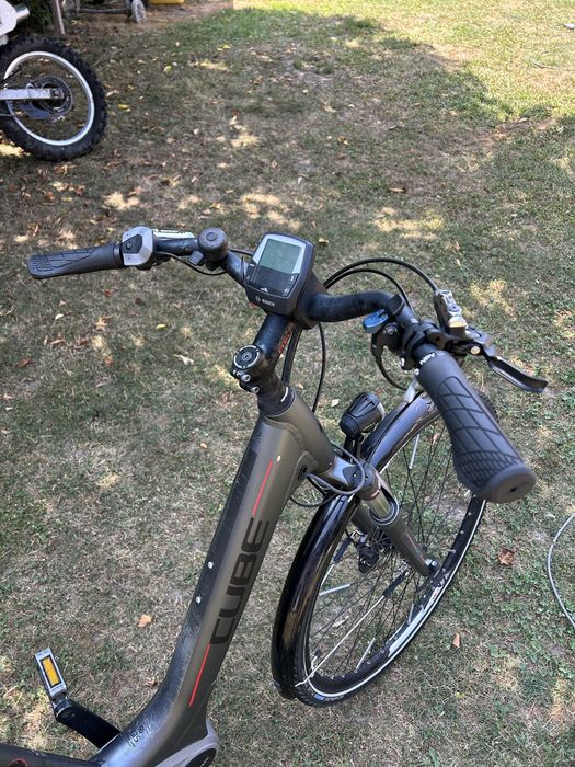 Bicicleta electrica cube !