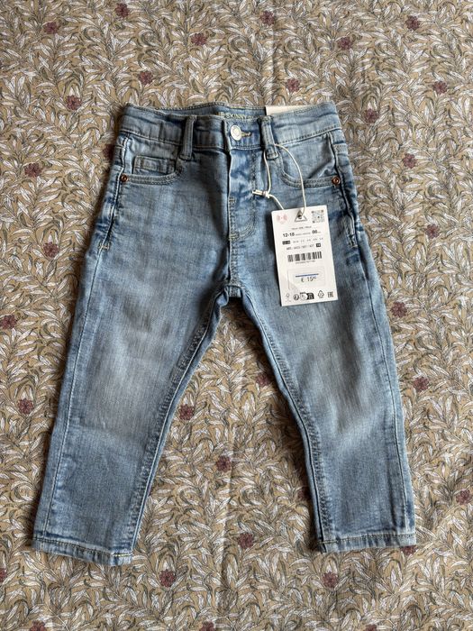 Бебешки дънки ZARA