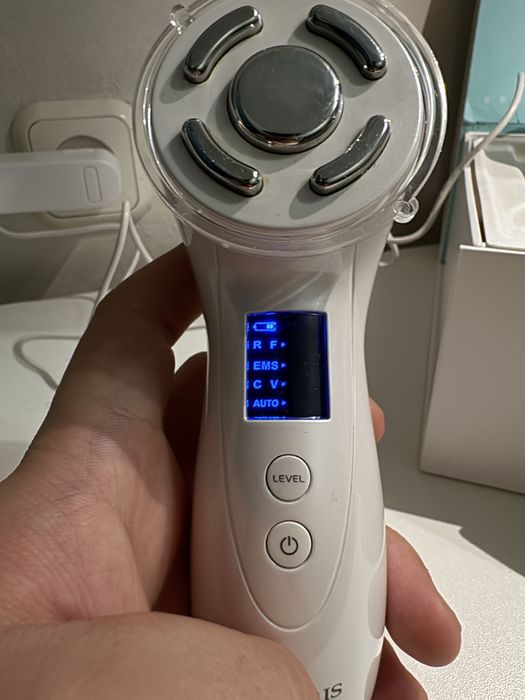 Продается Вибро массажер для лица CILVARIS