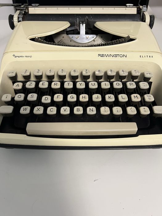 Mașină de scris Remington Elitra 1970