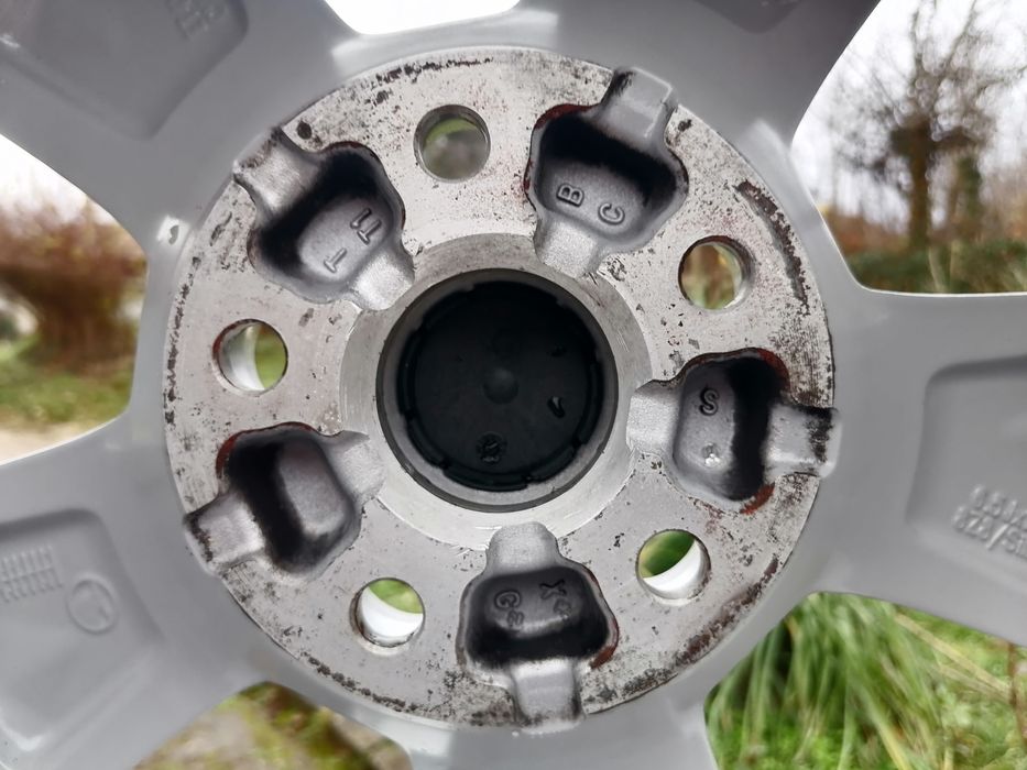 Оригинални джанти 16" 5х112 Skoda Superb