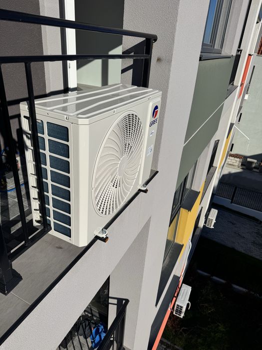 Продажба и монтаж на термопомпи, климатици и фотоволтаични системи