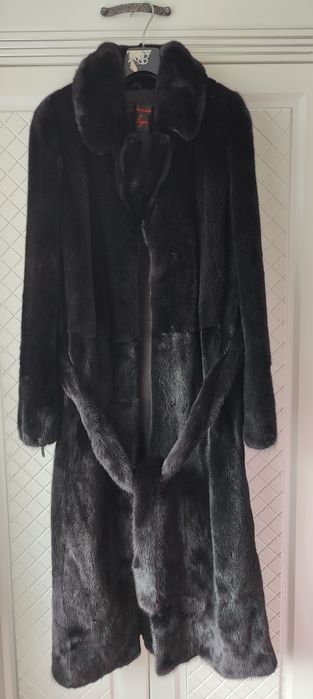 Продам норковую шубу