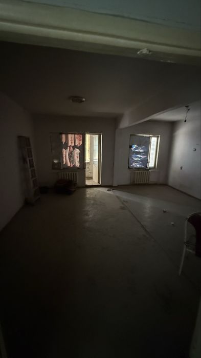 Срочно  Продаётся своя квартира на р-н Сергили о-р базар Ярмарка