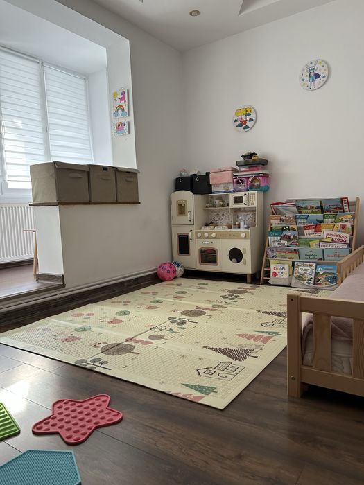 Apartament cu 3 camere