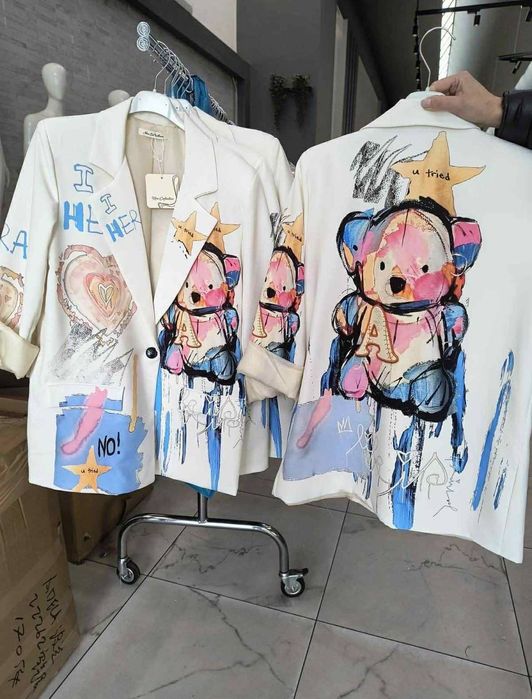 Дамско арт сако с мече