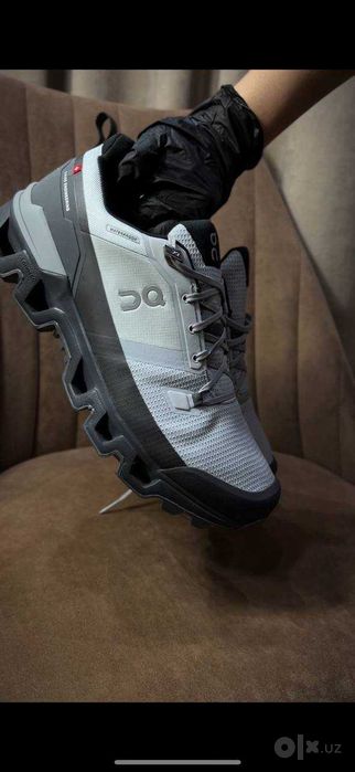 ON Cloudwander Waterproof водоотталкивающие кроссовки РАЗМЕР 42,43