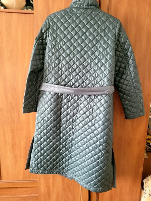 Красивое болоньевое пальто