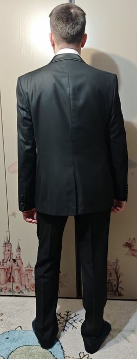 Costum/sacou negru elegant / smoking mărimea 52 + cămașă Bigotti