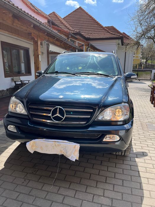 Mercedes Benz ML400