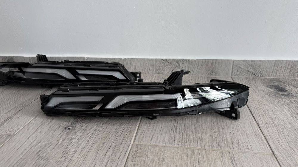 Far faruri proiector stanga dreapta bmw x7 g07 full led facelift lci originale
