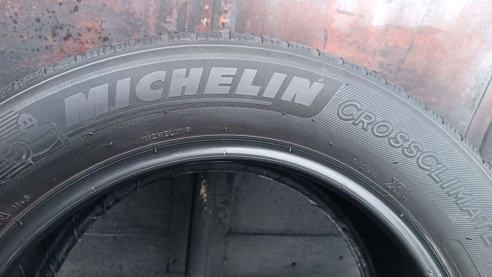 225/55/16 Michelin