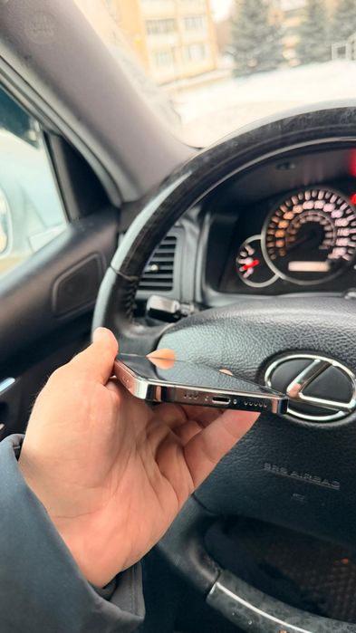 Продам iphone 12 pro  512gb