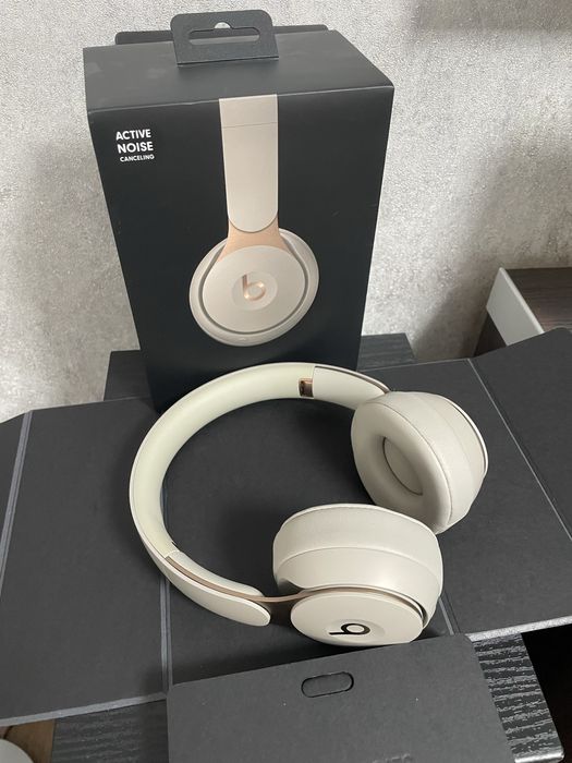 Beats Solo Pro (оригрнал)
