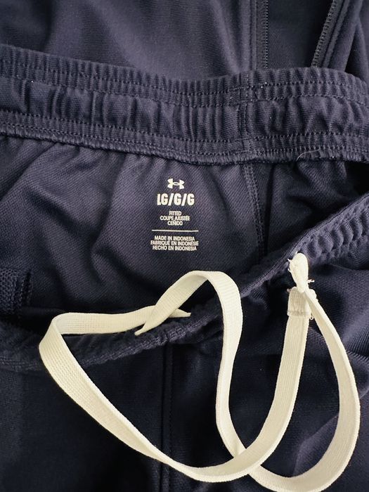 Продам костюм under armour 100 % оригинал