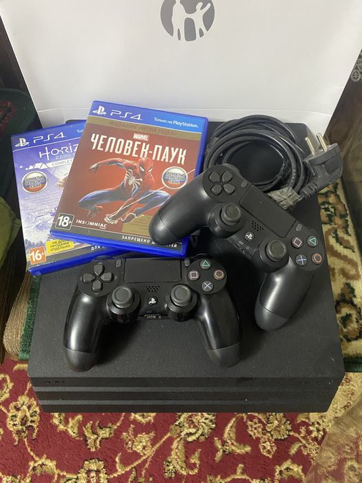 Продам плейстейшн 4 PS4