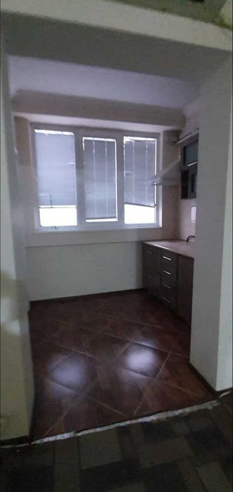 №4872 Продается квартира 4х ком 1 этаж кирпич 110кв