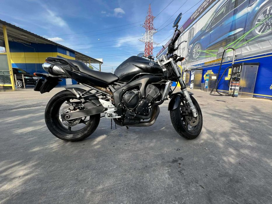 Yamaha FZ6 NAKED *Black edition*