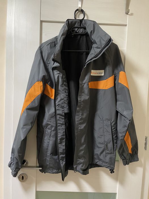 Чисто нови мъжки якета и гащеризони