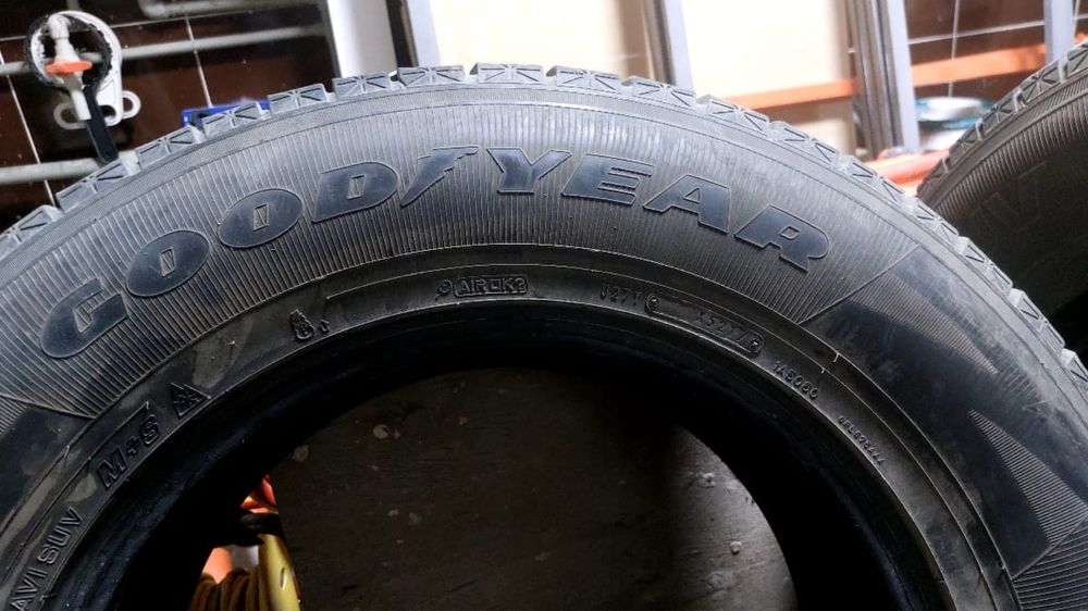 Зимние шины сатамын, біреуі 16 000