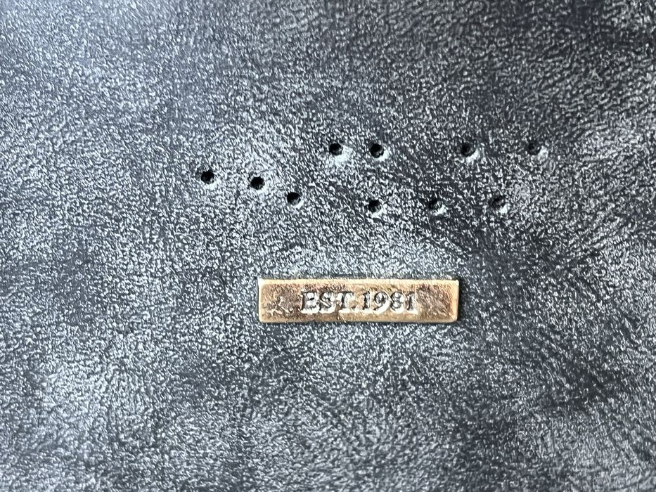 Дамска чанта GUESS