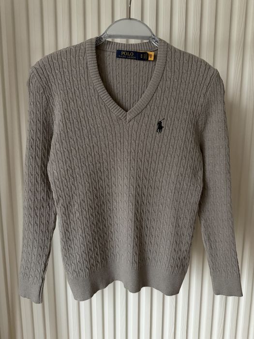 Пуловери POLO и DIOR