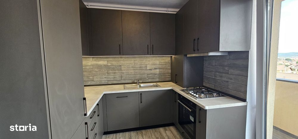 Inchiriez apartament 3 camere,nou mobilat in Kastani Residence Sibiu - More