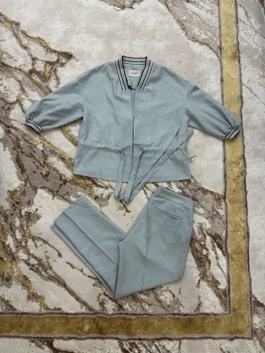 Женский костюм размер М