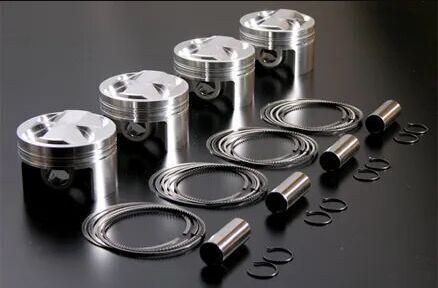 Piston Holset complet de utilaje de constructii John Deere