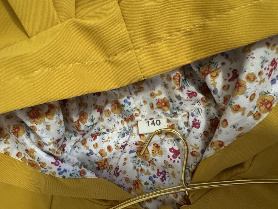 Продам детскую ветровку