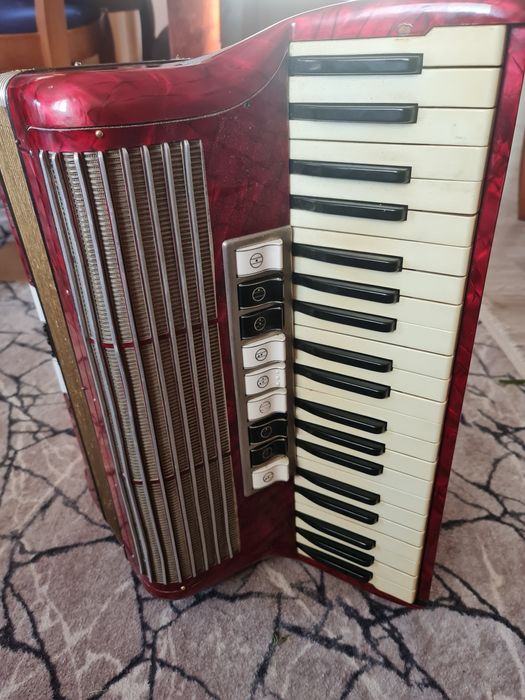 Hohner Tango III M