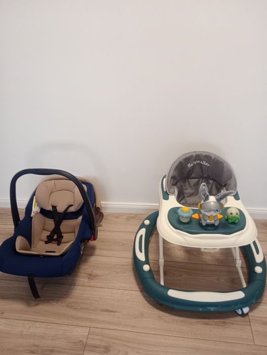 Scaun  mașină, premergător  200lei