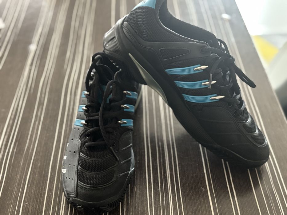 Маратонки adidas