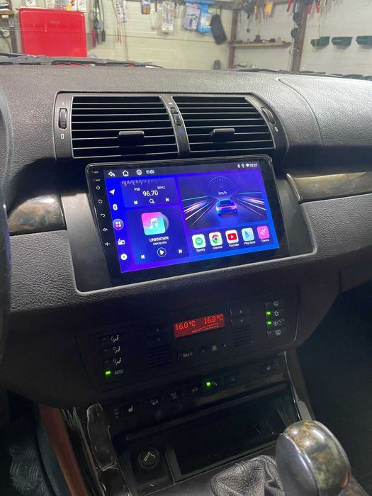 Navigatie Android BMW E39 / E53 Carplay Waze + Camera Marsarier