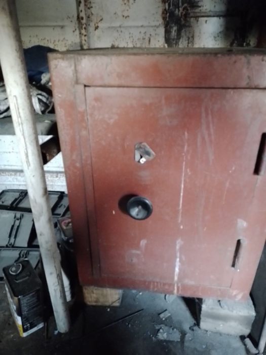 Продам сейф несгораемый