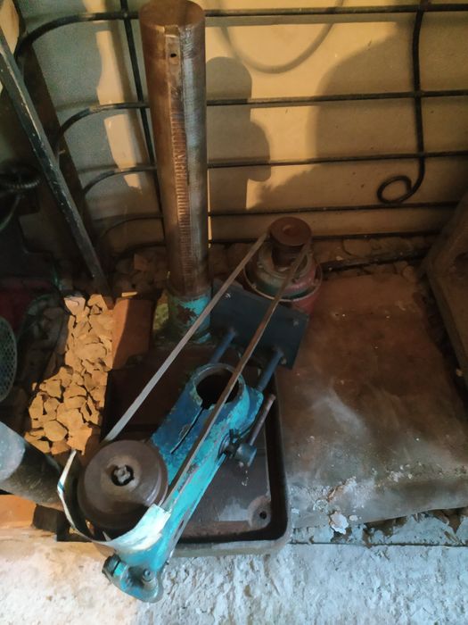 Сверлильный станок советский