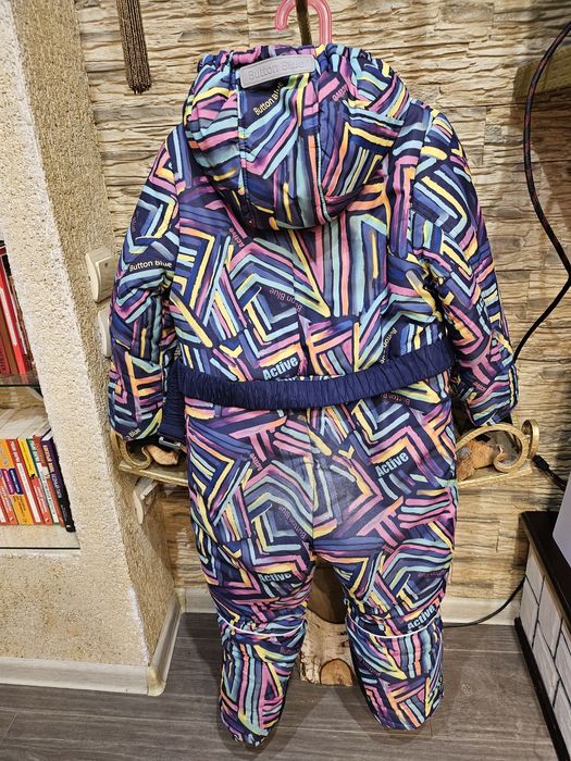 Продадим комбинезон для девочки