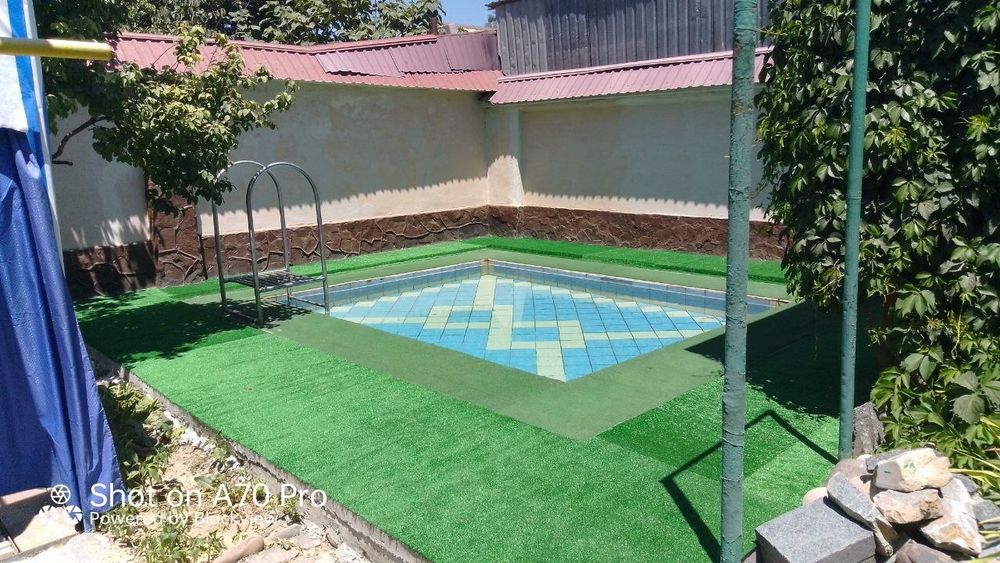 Сдается дача в Кибрае. Вдоль реки чирчик. 5км от центра Кибрая.