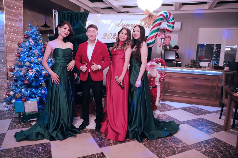 Тамада, Асаба, Ас басқарушы