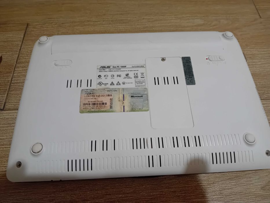 лаптоп на части Аsus Еee pc1005p 10 инча