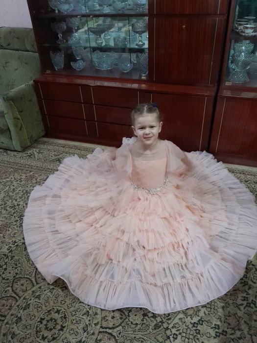 Детсткое вечернее платье