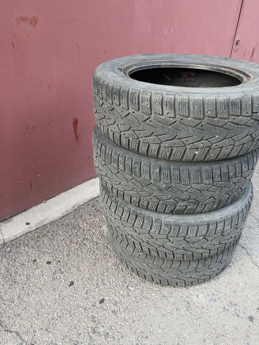 Продам резину зимнюю на 15
