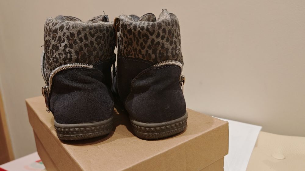 Демисезонные ботинки 30р Котофей