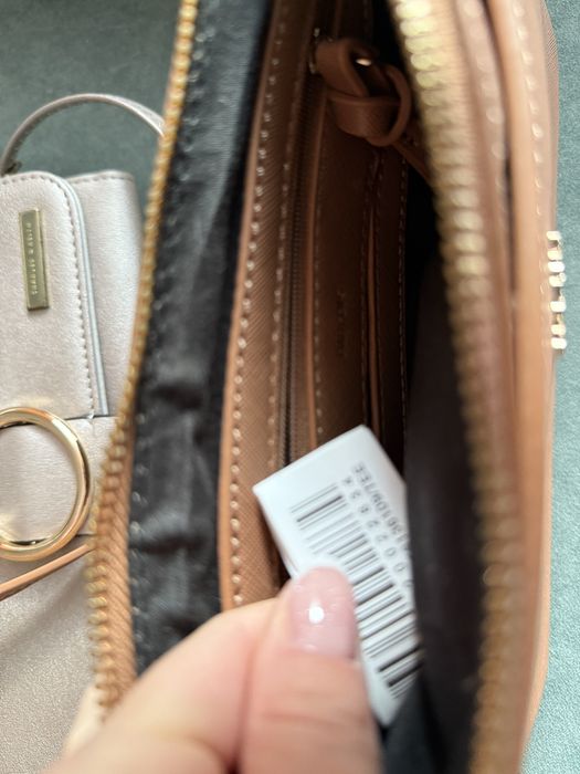 Лот чанти parfois и charles & keith- 2 броя за 40лв. НОВИ