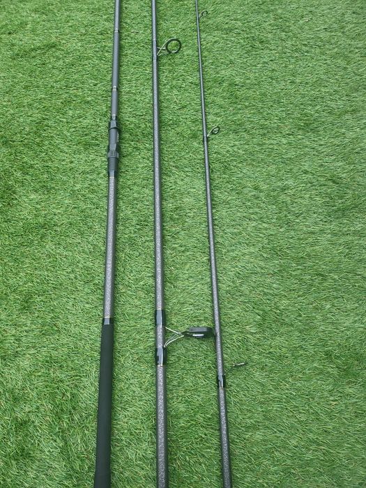 Шаранджийски  въдици  PRO FL  VIPER  3.90м.на 3 части