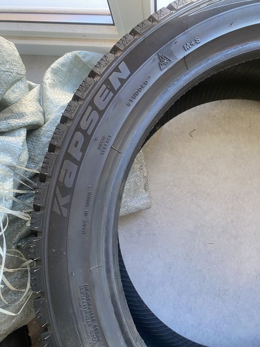 Продам шины kapsen 225/45/17. Шипы