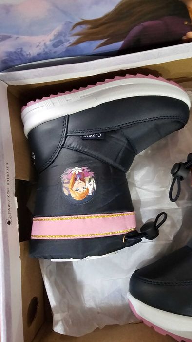 Нови ботуши Елза и Анна 26 номер