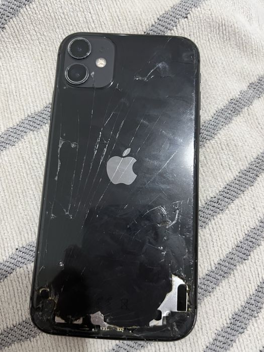 iPhone 11, без гарантии